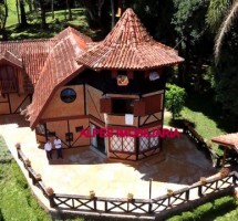 SITIO EM SANTO ANTONIO DO PINHAL REF: 8067