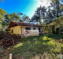 CASA EM SANTO ANTÔNIO DO PINHAL REF 8128